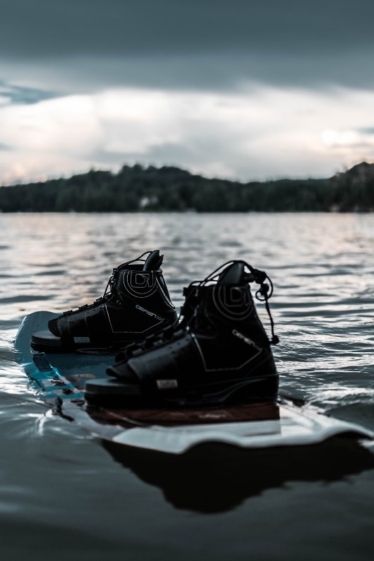 Wakeboard boots